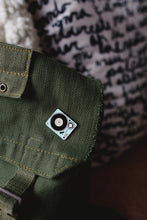 Load image into Gallery viewer, Turntable | Enamel Pin