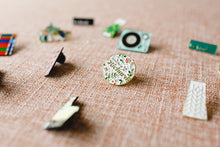 Load image into Gallery viewer, Turntable | Enamel Pin